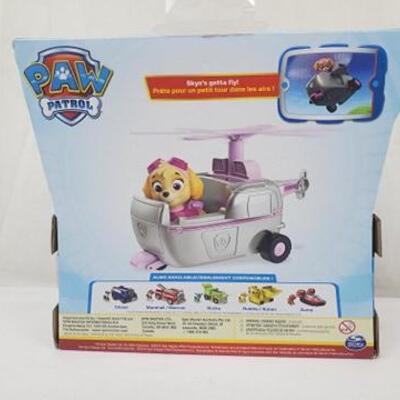 PAW Patrol, Skyes Helicopter Vehicle w/Collectible Figure - New