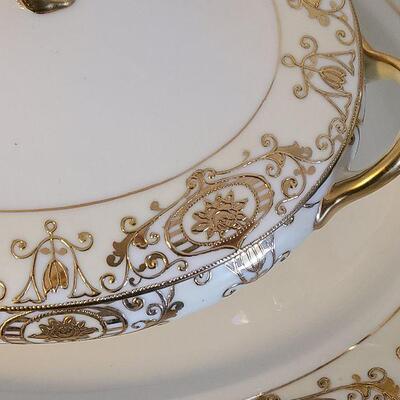UM8: Noritake Christmas Ball