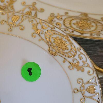 UM8: Noritake Christmas Ball
