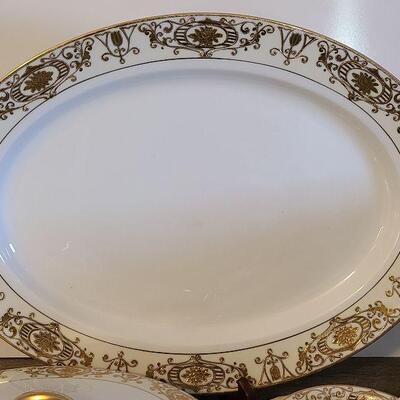 UM8: Noritake Christmas Ball