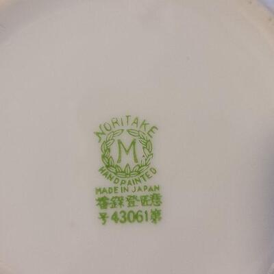 UM9: Noritake Christams Ball 
