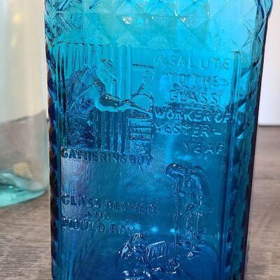UM13: Vintage Bottles