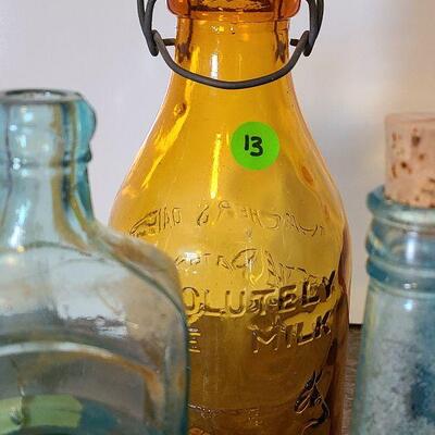 UM13: Vintage Bottles