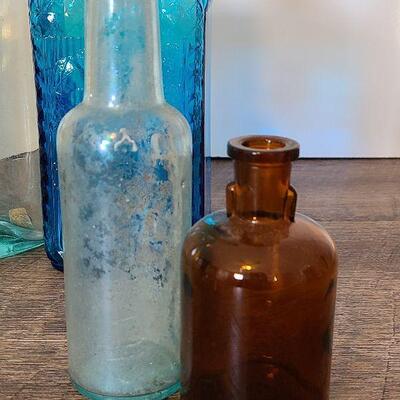 UM13: Vintage Bottles