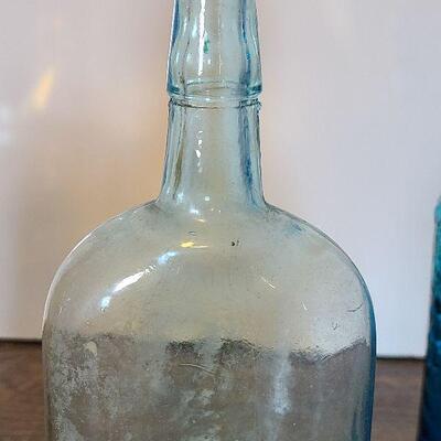 UM13: Vintage Bottles