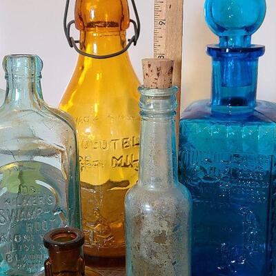 UM13: Vintage Bottles