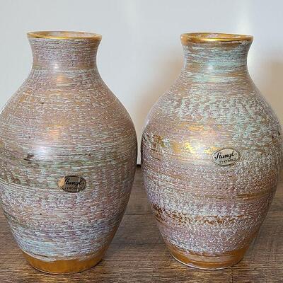 UM14: Stangl Vases