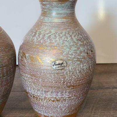 UM14: Stangl Vases