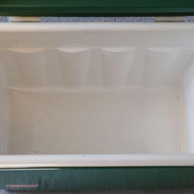 UM15: Vintage Coleman Cooler