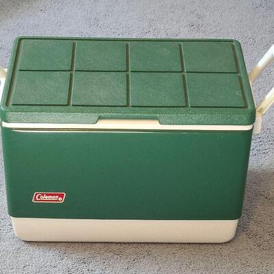 UM15: Vintage Coleman Cooler