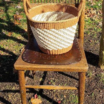 UM24: Antique Chair & Basket