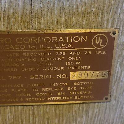 UM34: Ampro Reel to Reel Tape Recorder