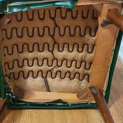 UB35: Retro Arm Chair