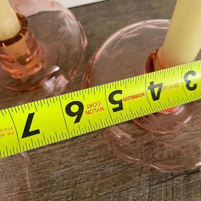 D70: Depression Glass