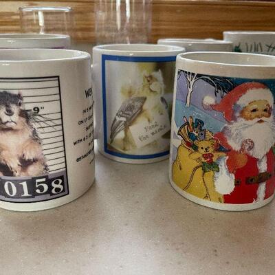 D76: Lot of Glasses and Mugs
