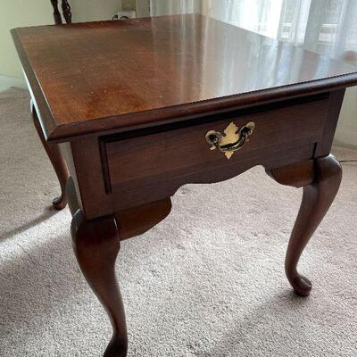 L82: Broyhill Side Table