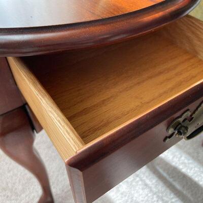 L84: Side Table