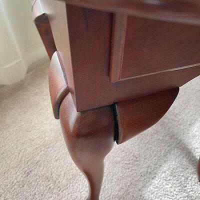 L84: Side Table