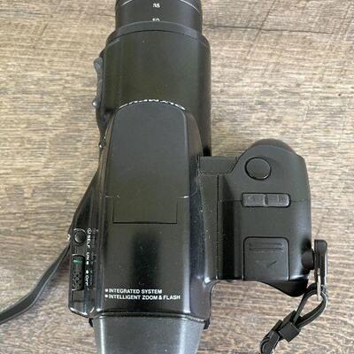 L85: Olympus IS1