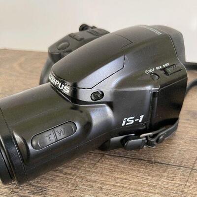 L85: Olympus IS1