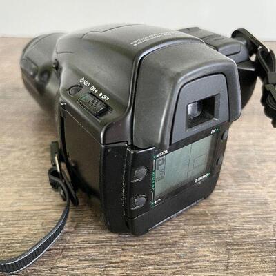 L85: Olympus IS1
