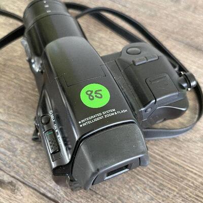 L85: Olympus IS1