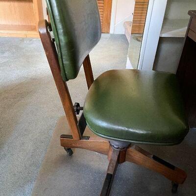 F108: Vintage Rolling Desk Chair by Pennsylvania Office Furniture