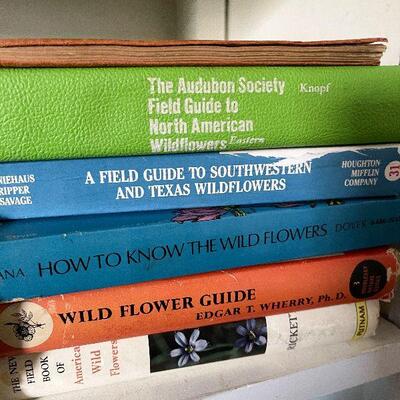 F115: Collection of Vintage books about Wild Flowers 