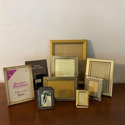 M124: Collection of Frames
