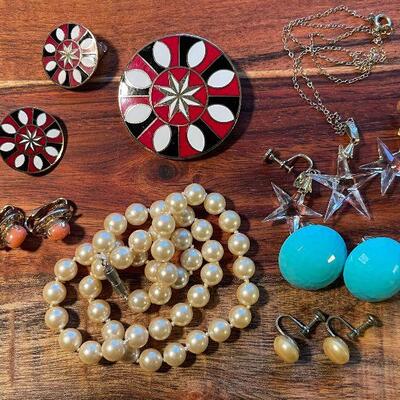 J10: Jewelry Lot 10