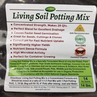 Living Soil Potting Mix Blend Earthworm Castings, Coconut Coir & Perlite - New
