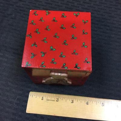 Lot of 7 Holiday Gift Boxes YD#012â€“1120-00024