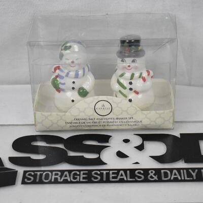Ceramic Snowman Salt & Pepper Shakers by Cypress. Box Damage - New