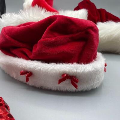 Lot of 5 Santa Hats YD#012-1120-00042