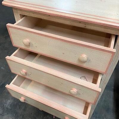 LOT#10: 7 Drawer Painted Lingerie Chest