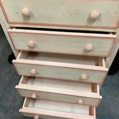 LOT#10: 7 Drawer Painted Lingerie Chest