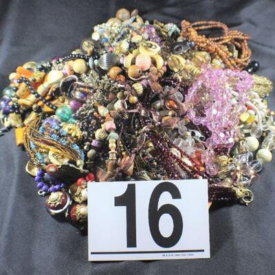 LOT#16: Costume Jewelry Lot #3