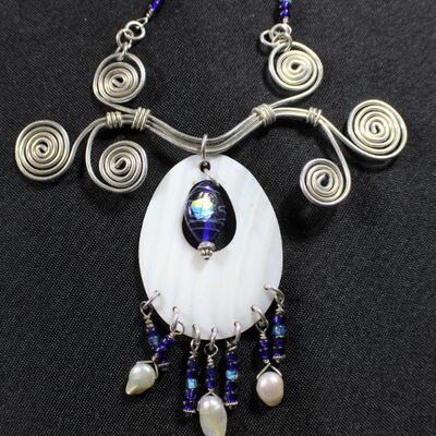 LOT#19: Ornate Unmarked Costume Necklace