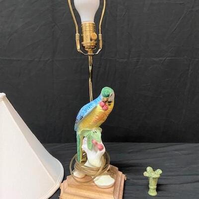 LOT#21: Parrot Lamp