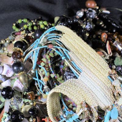 LOT#26: Costume Jewelry Lot #4
