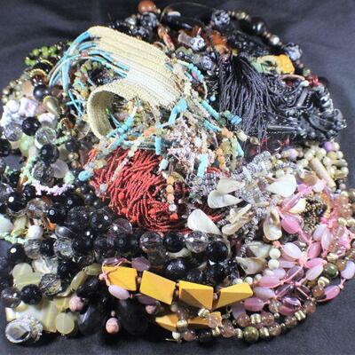 LOT#26: Costume Jewelry Lot #4