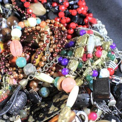 LOT#27: Costume Jewelry Lot #5