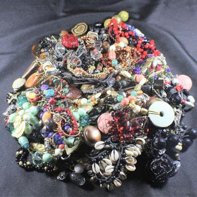 LOT#27: Costume Jewelry Lot #5