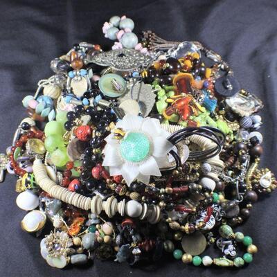 LOT#28: Costume Jewelry Lot #6