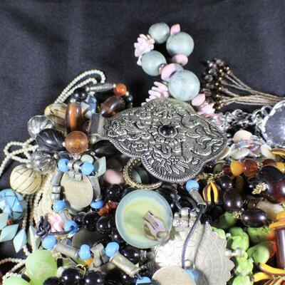 LOT#28: Costume Jewelry Lot #6