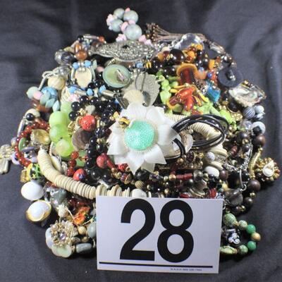 LOT#28: Costume Jewelry Lot #6