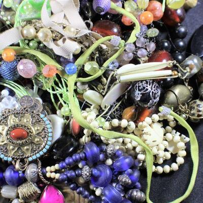 LOT#41: Costume Jewelry Lot #7