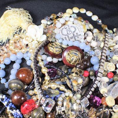 LOT#42: Costume Jewelry Lot #8