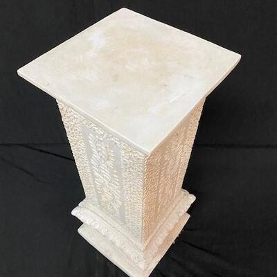 LOT#48: Ceramic Pedestal
