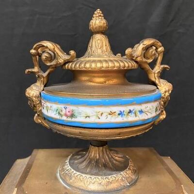 LOT#59: Louis XVI Serves Style Clock